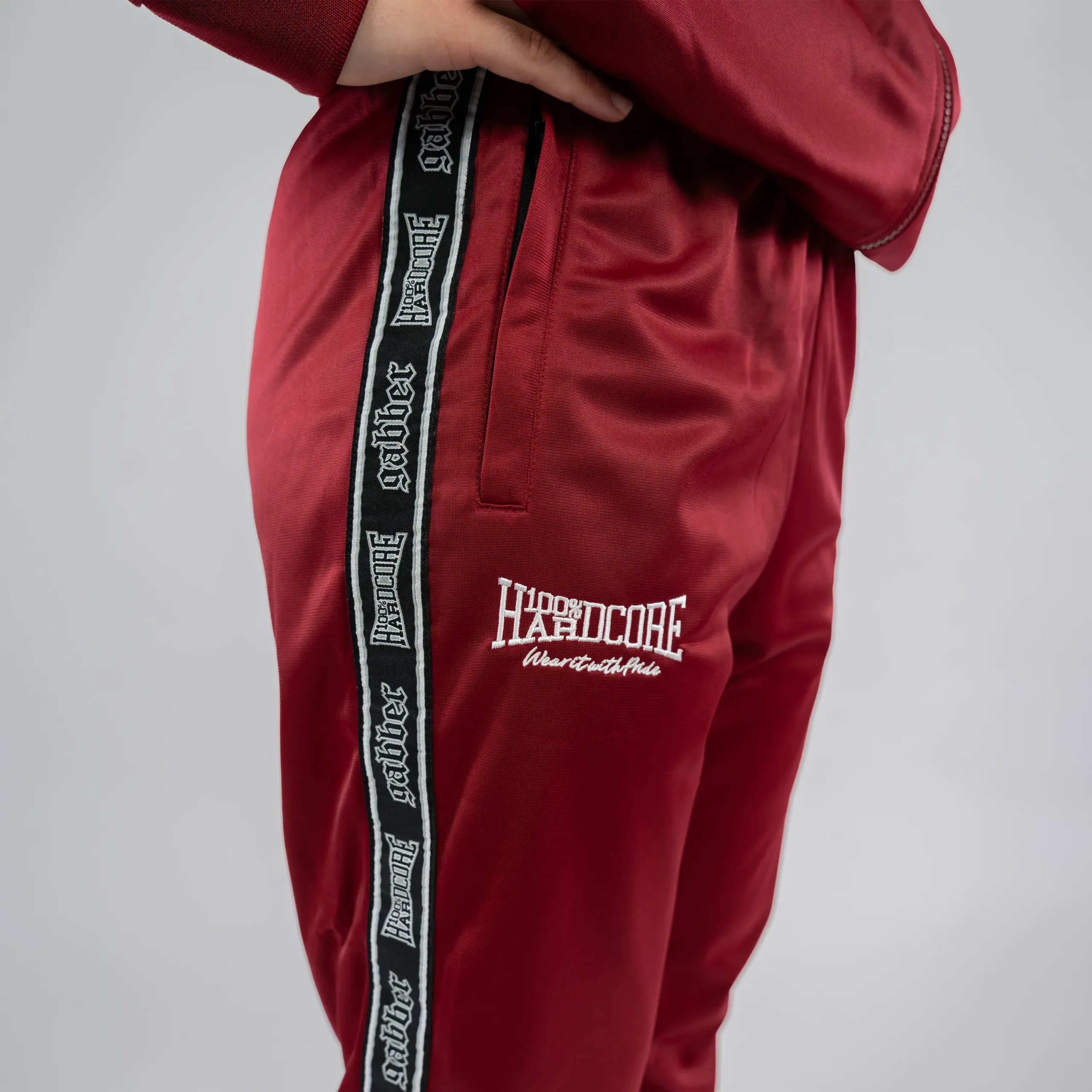 100% Hardcore Trainingshose Gabber Burgundy – Bild 7
